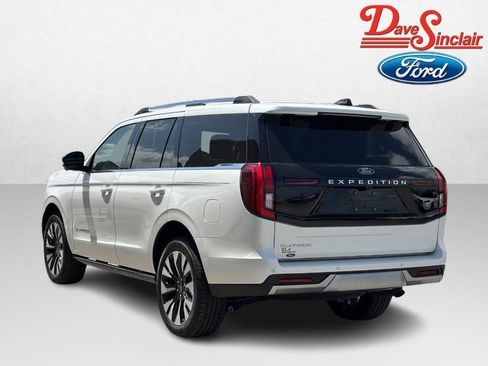 New 2026 Ford Expedition Platinum w/ Driver's Package AWD/4WD image 10