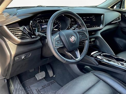 Used 2023 Buick Envision Essence image 14