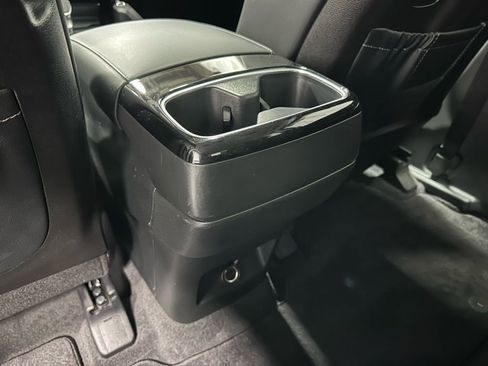 Used 2025 Kia Telluride S image 43