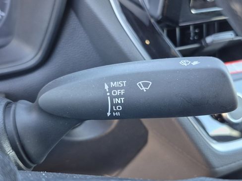 Used 2025 Toyota Corolla Cross AWD Hybrid image 33