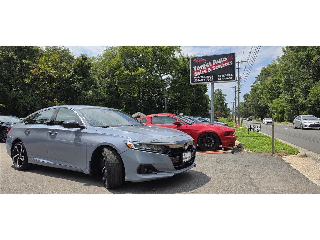 Used 2022 Honda Accord Sport image 1