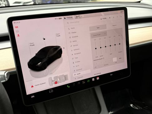 Used 2023 Tesla Model Y Long Range AWD/4WD image 47