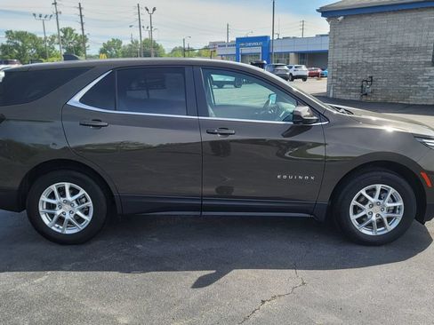 Used 2024 Chevrolet Equinox LT w/ LPO, Floor Liner Package FWD image 14