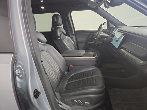 Used 2024 Rivian R1S Adventure AWD/4WD image 24