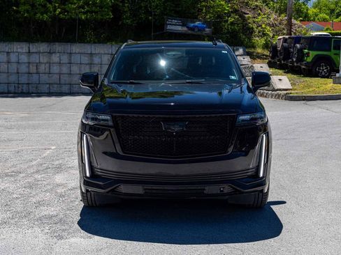 Used 2022 Cadillac Escalade Sport Platinum w/ LPO, ONYX Package AWD/4WD image 2