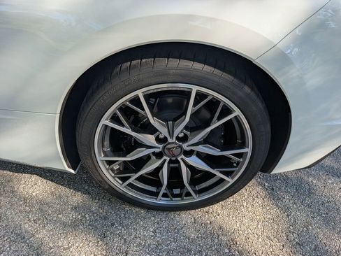 Used 2024 Chevrolet Corvette Stingray Preferred Cpe w/ 2LT image 11