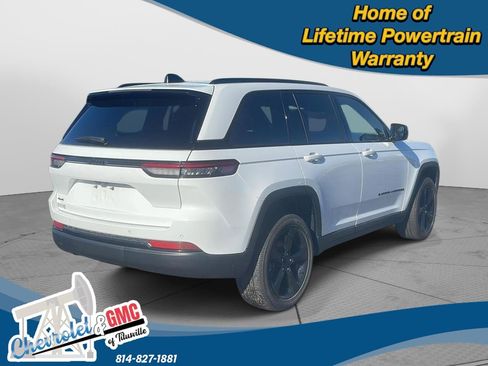 Used 2023 Jeep Grand Cherokee Altitude AWD/4WD image 6