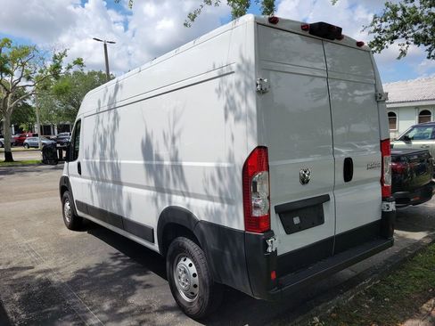 Used 2023 RAM ProMaster 2500 FWD image 4