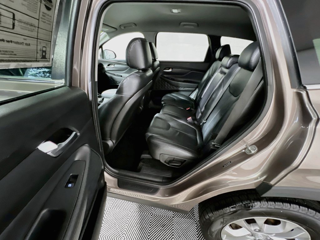 Used 2020 Hyundai Santa Fe SE w/ Cargo Package FWD image 25