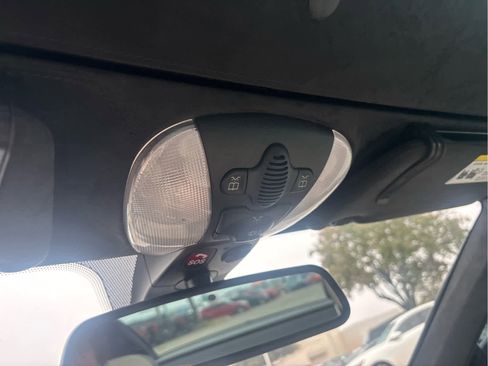 Used 2011 Mercedes-Benz SL 550 image 14