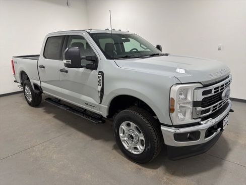 New 2026 Ford F350 XLT image 3