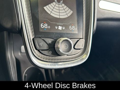 Used 2022 McLaren GT image 24