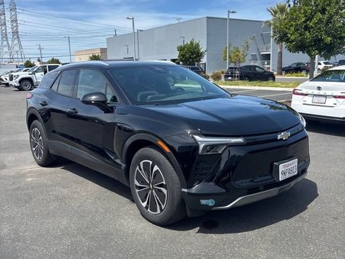 Used 2024 Chevrolet Blazer EV LT AWD/4WD image 1