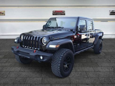 Used 2020 Jeep Gladiator Sport w/ Quick Order Package 23S AWD/4WD image 3