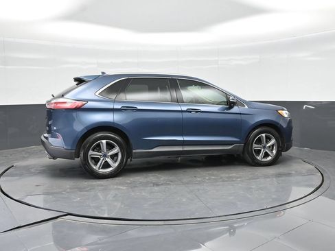 Used 2019 Ford Edge SEL w/ Equipment Group 201A FWD image 11