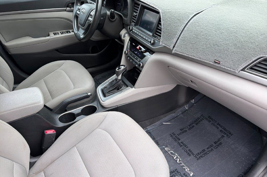 Used 2018 Hyundai Elantra Value Edition FWD image 12