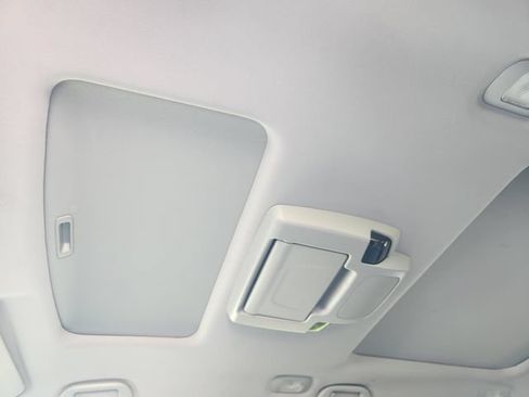 Used 2019 Honda Pilot Elite image 24