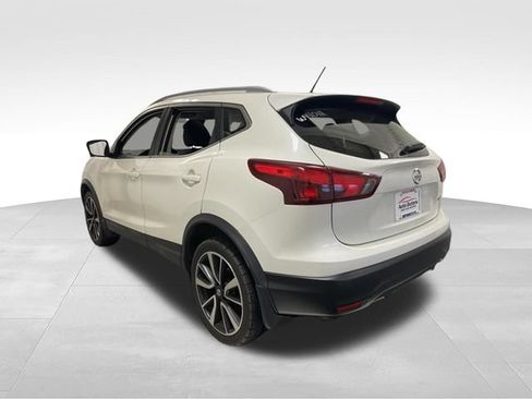 Used 2017 Nissan Rogue Sport SL w/ SL Premium Package AWD/4WD image 5