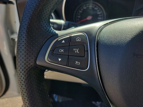 Certified 2019 Mercedes-Benz GLC 300 image 30