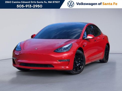 Used 2023 Tesla Model 3 Standard Range RWD image 1