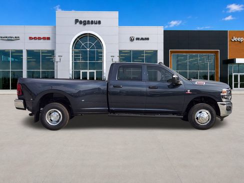 New 2026 RAM 3500 Tradesman AWD/4WD image 7