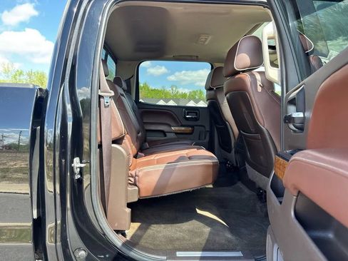 Used 2015 Chevrolet Silverado 2500 High Country w/ Duramax Plus Package AWD/4WD image 30