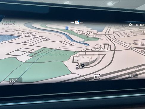 Used 2026 Mercedes-Benz GLS 450 4MATIC image 24