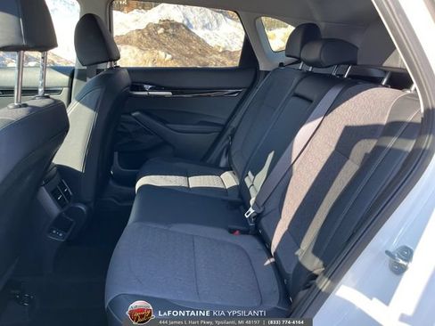 Used 2024 Kia Seltos S FWD image 20