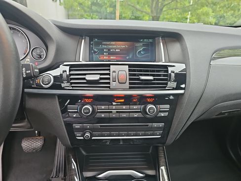 Used 2017 BMW X3 xDrive28i AWD/4WD image 21