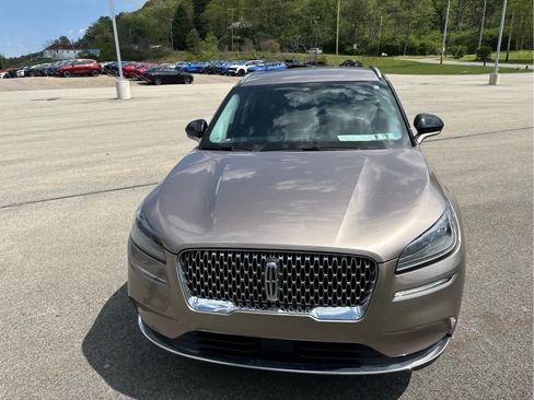 Used 2020 Lincoln Corsair AWD w/ Equipment Group 101A image 2