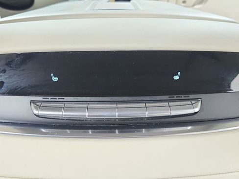Used 2021 Cadillac Escalade Premium Luxury Platinum AWD/4WD image 41