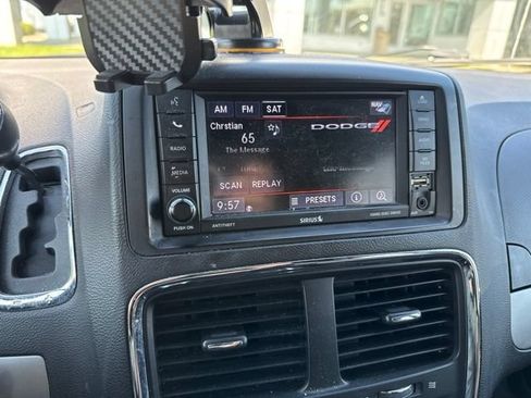 Used 2019 Dodge Grand Caravan GT FWD image 10