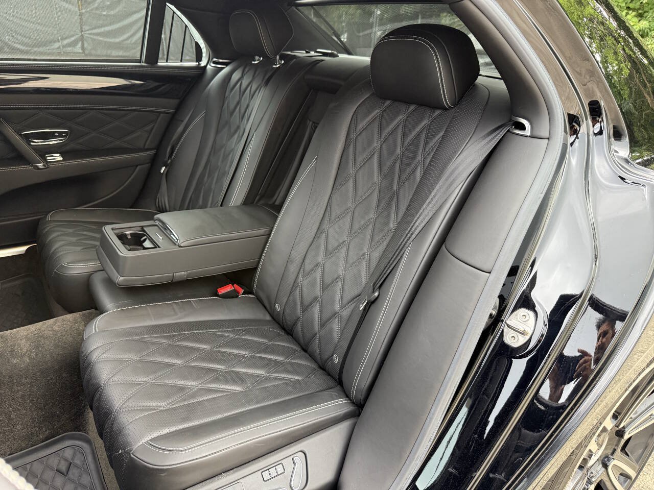 Used 2016 Bentley Flying Spur V8 AWD/4WD image 24
