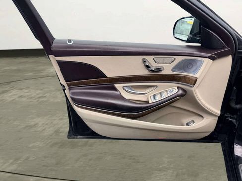 Used 2017 Mercedes-Benz S 550 4MATIC Sedan image 15