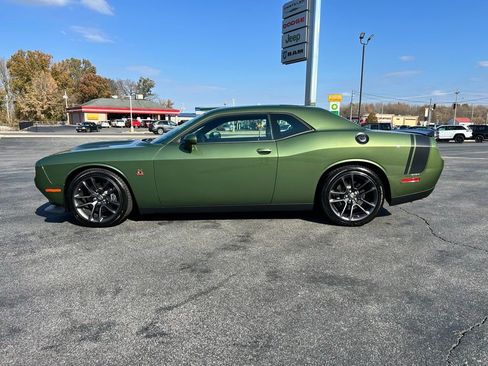 Used 2023 Dodge Challenger R/T Scat Pack w/ Scat Pack Stripe image 6