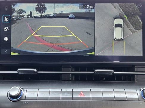 Certified 2025 Hyundai Kona Limited image 17