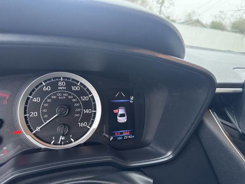 Used 2022 Toyota Corolla LE image 13