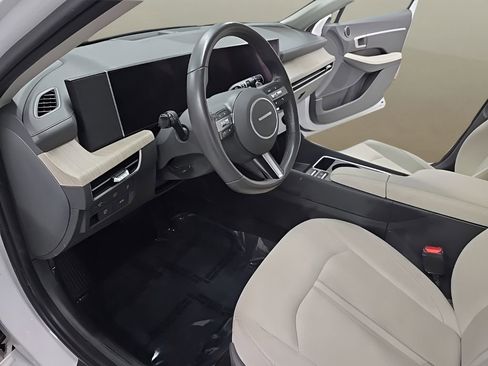 Used 2025 Hyundai Sonata SEL image 12