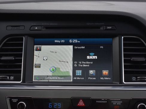Used 2015 Hyundai Sonata Limited w/ Option Group 06 FWD image 25