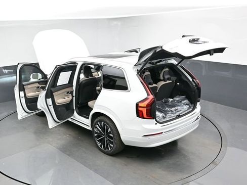 New 2026 Volvo XC90 T8 Plus w/ Protection Package Premier AWD/4WD image 53