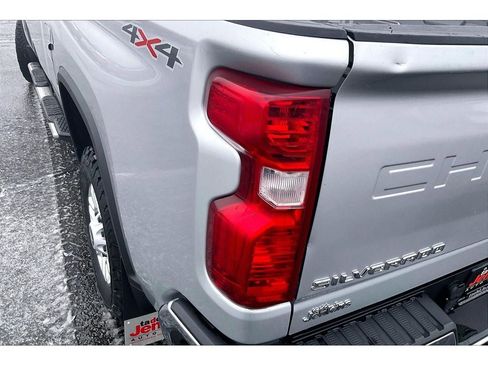 Used 2022 Chevrolet Silverado 2500 LT w/ All Star Edition image 30