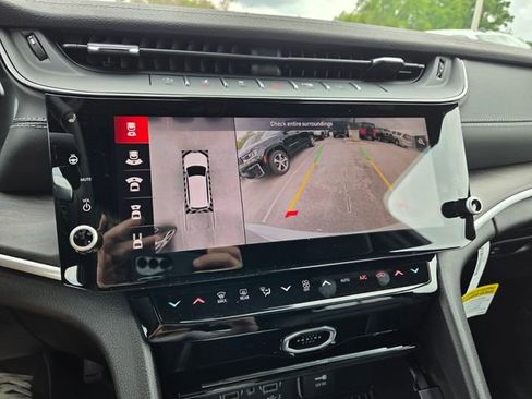 New 2026 Jeep Grand Cherokee Limited image 32