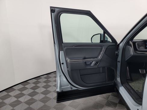 Used 2024 Rivian R1S Adventure image 16