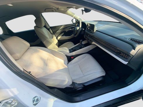 Certified 2023 Honda Accord LX image 30