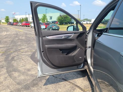 Used 2024 Cadillac XT6 Luxury w/ LPO, Floor Liner Package AWD/4WD image 10
