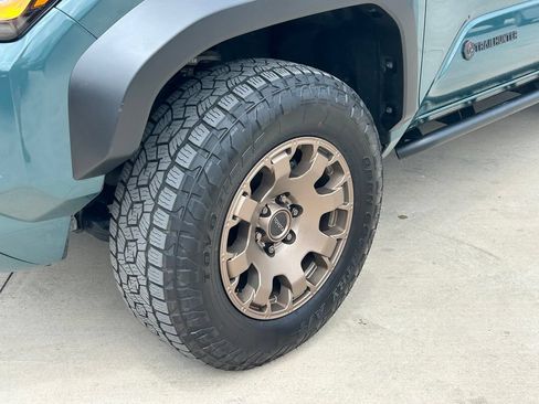 Certified 2025 Toyota 4Runner Trailhunter AWD/4WD image 9