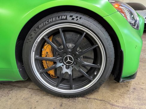 Used 2018 Mercedes-Benz AMG GT R image 23