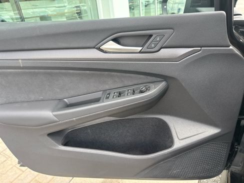 Certified 2025 Volkswagen GTI S FWD image 17