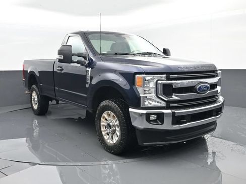 Used 2021 Ford F250 XLT w/ XLT Value Package AWD/4WD image 3