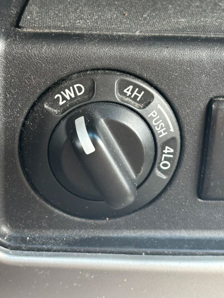 Used 2007 Nissan Pathfinder SE w/ SE Premium Pkg AWD/4WD image 14